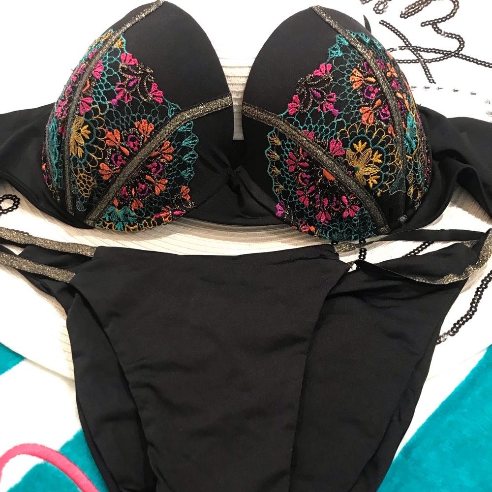 NWT beach bunny bikini “little moon” XL set